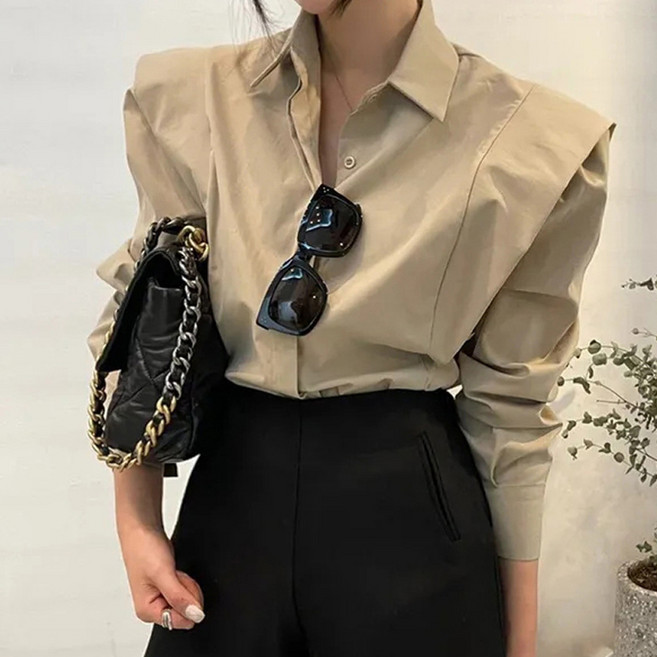 TheSirup 女款極簡翻領隱藏鈕扣長袖襯衫