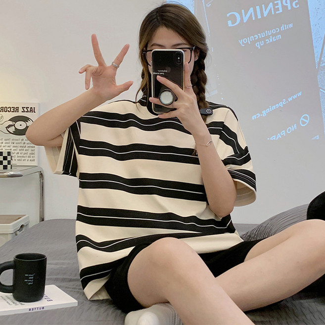 비올라 여성용 잠옷 반팔 티셔츠 + 반바지 세트 Vio0026