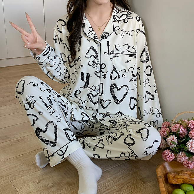안나앤코 여성용 레터링 하트 긴팔 파자마 상하의 세트