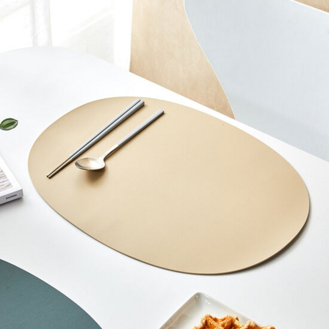 모던하우스 더테이블 레더룩 둥근 사각 식탁 매트, 베이지, 45 x 33 cm, 1개
