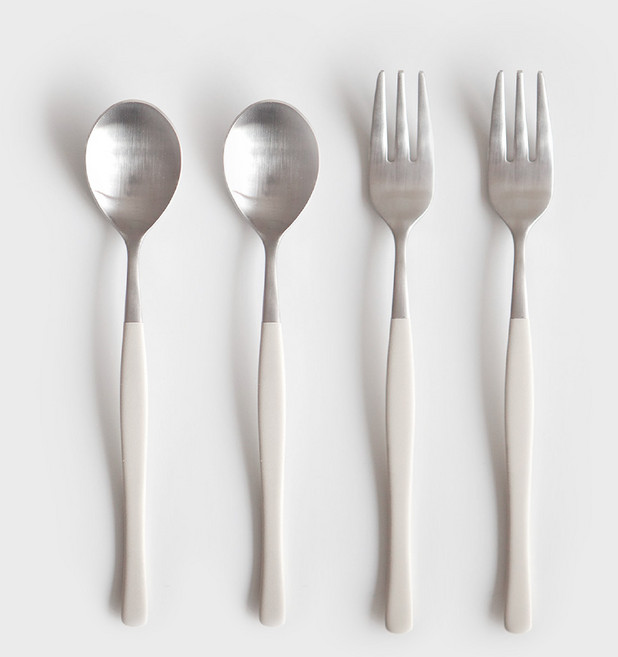 니코트 국내산 Satin 컬러 티스푼 티포크 2인 세트 크림, 1개, 티스푼 2p + 티포크 2p