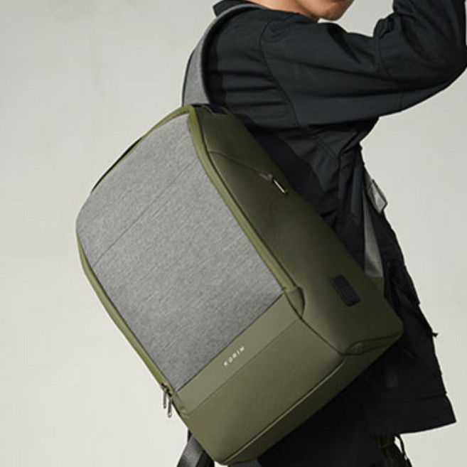 코린 플렉스팩 라이트 백팩 LB107AKR