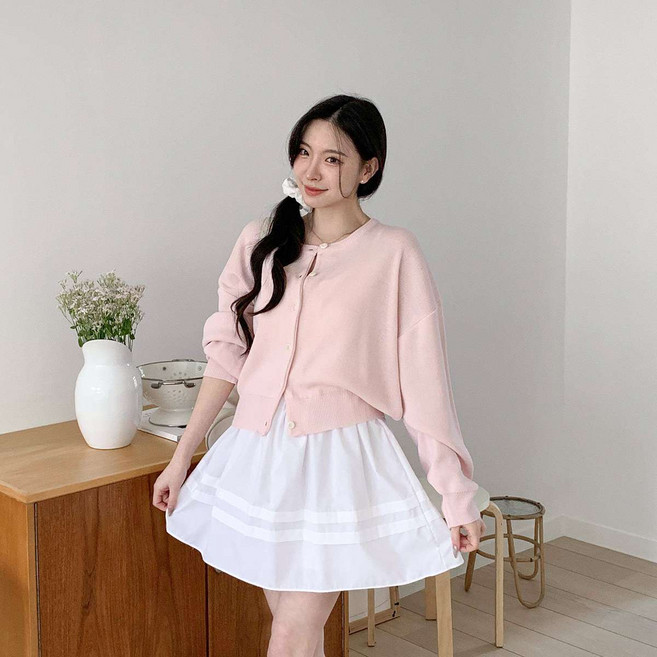 시크블랙 여성용 케인트 베이직 라운드 컬러 니트 가디건 cpcd3453k52