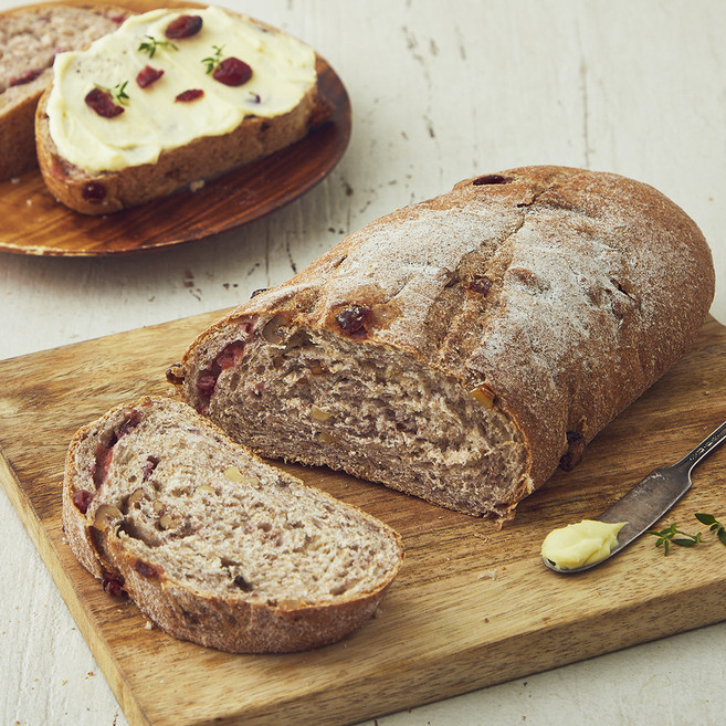 브로드카세 발효종 크렌베리 호두 통밀 깜바뉴, 440g, 1개입, 1개