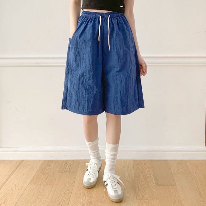 Planday 女款夏季日常單品 Heath 防潑水尼龍鬆緊帶六分短褲