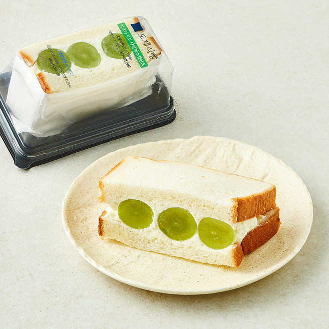 도제식빵 리코타치즈 샤인머스켓 산도, 160g, 1개