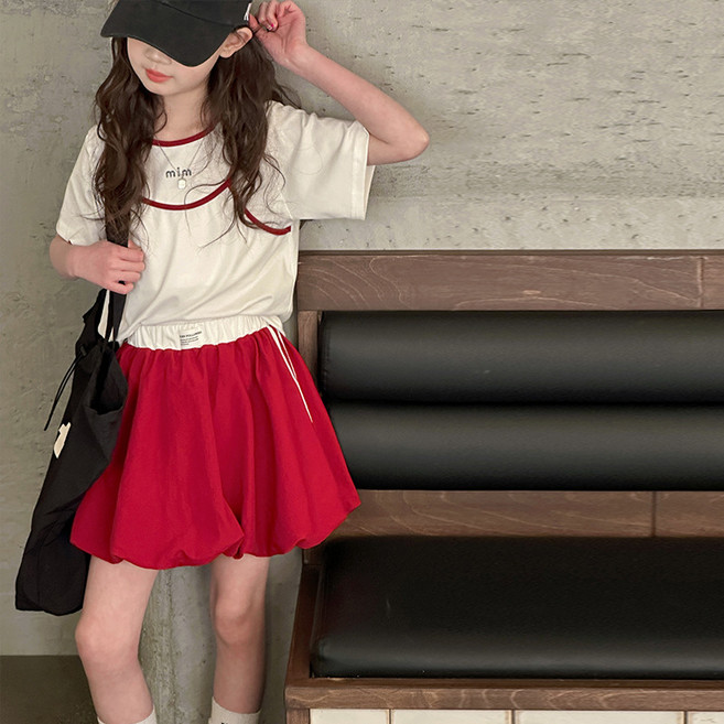 유블리 아동용 뚜세 배색 라운드 반팔 레이어드 티셔츠 + 벌룬 스커트 세트