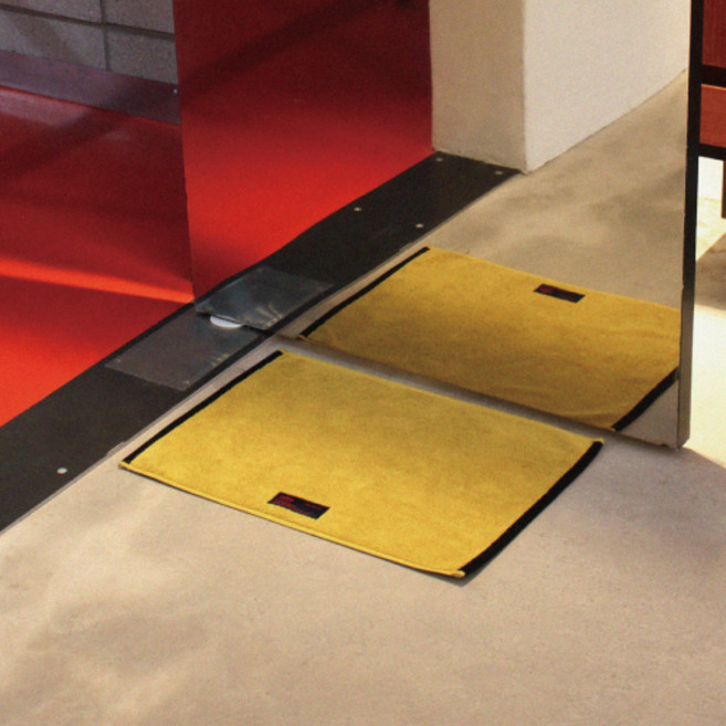 오디너리라이프 스테디 시리즈 발매트, 01 MUSTARD