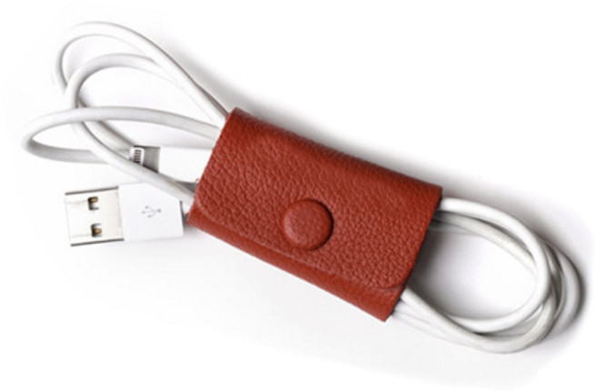 스퀘어 가죽 케이블 홀더 Small Burgundy, 1개