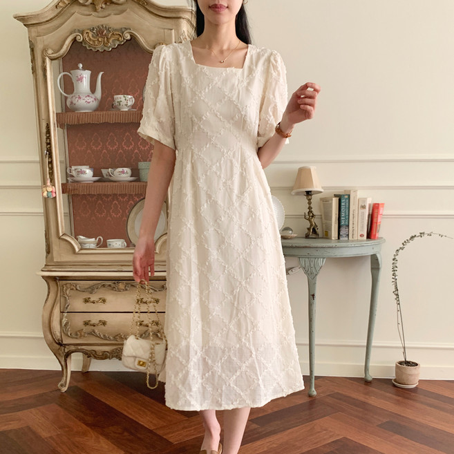 메리로지 다이아 레이스 스퀘어 반팔 원피스