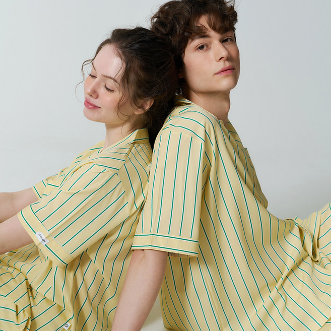 오프아워 스파클 레몬팝 반팔 잠옷 상하 세트