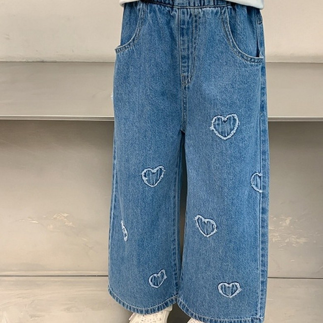 이유몽 아동용 루즈핏 데님 하트 자수 스트레이트 롱 팬츠 E6S233