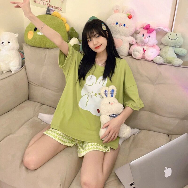 비올라 여성용 데일리 편한 루즈핏 잠옷 반팔 티셔츠 + 반바지 세트 VIO0045