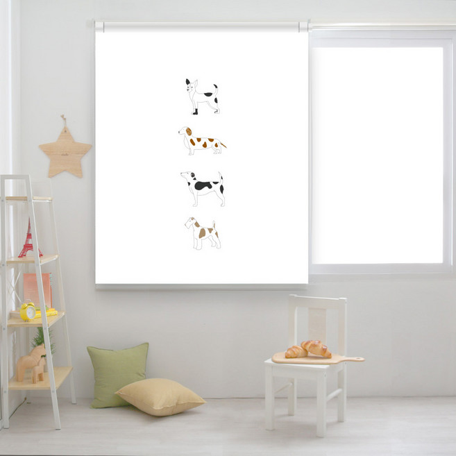 끌래망스 강아지 4마리 세로형 실사 롤스크린 일반원단