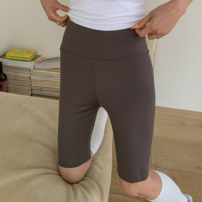 Lalaon 高腰五分彈性內搭褲 TSP704