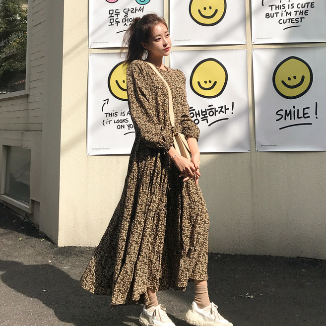 HERRINGBONE apparel 長袖碎花雪紡傘狀復古長版連身裙 HD025, 混搭色