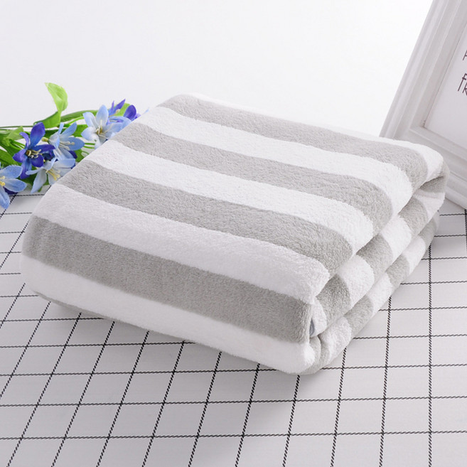 무식이네 비치라인 스트라이프 대형 극세사 비치타올 70 x 140 cm, 그레이, 1개