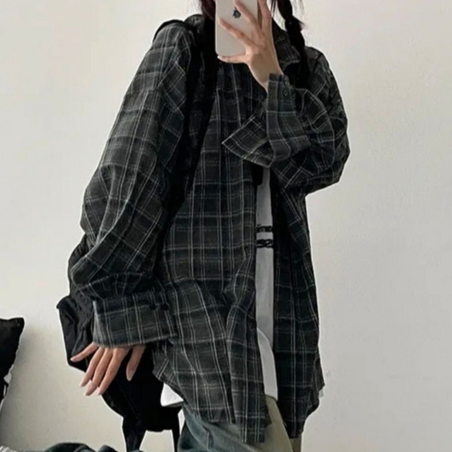 Lalaon 女款寬鬆翻領格紋襯衫 25TSP3600