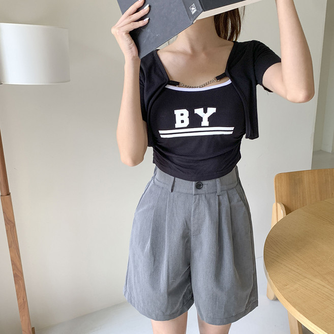 Tomatofactory 女款復古後鬆緊帶抓褶西裝短褲