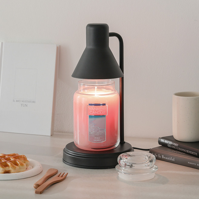 Yankee Candle 罐裝蠟燭 + Plain 融蠟燈 + 燈泡 2入組, 黑色, 粉紅沙灘