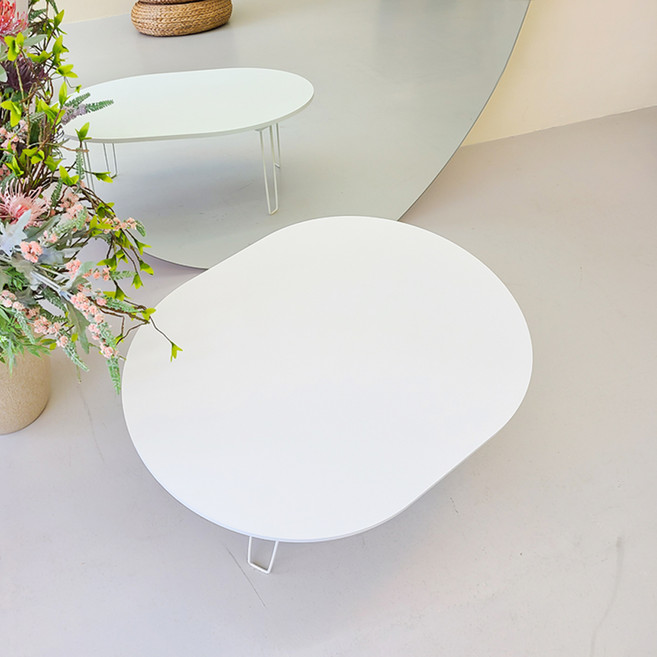 SN Design 蛋形茶几 M, 白色