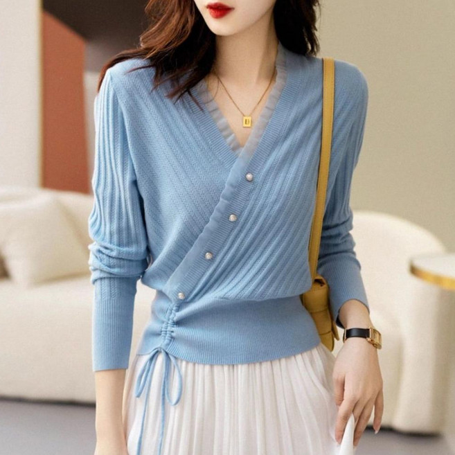 엘쏘 여성용 브이넥 랩스타일 진주버튼 니트