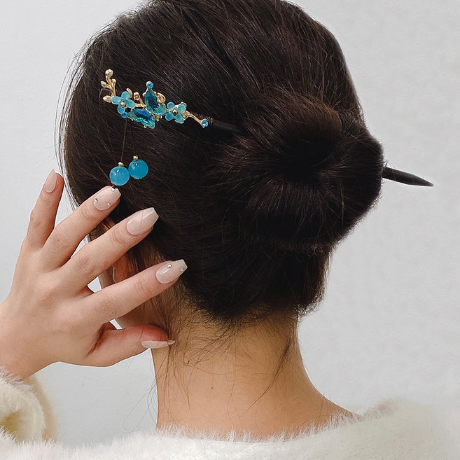 젤루나 매화꽃 나비 비즈 구슬 드롭 전통 올림머리 동양풍 헤어 혼주 웨딩 한복 상견례 나무 비녀핀 H-231