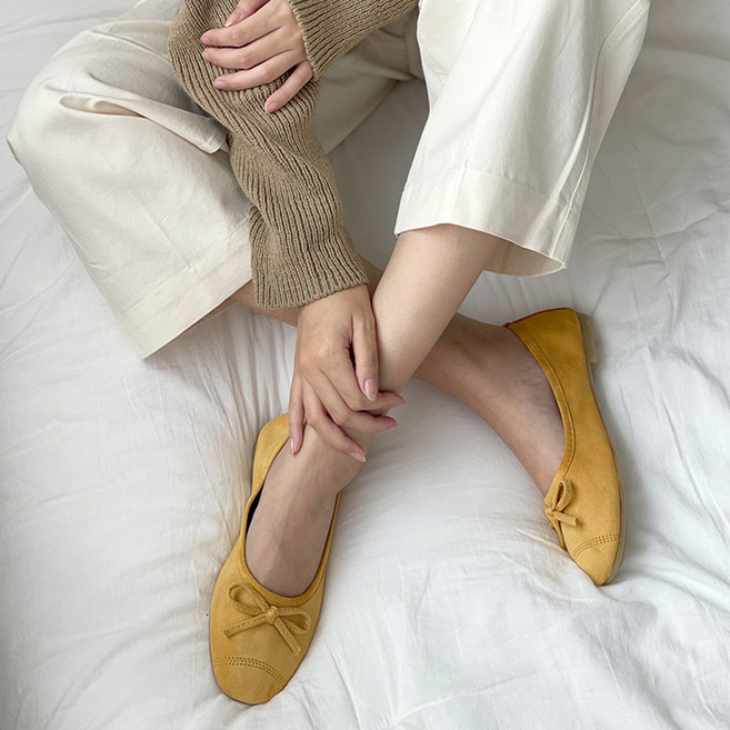 여성용 델라 스웨이드 리본 플랫슈즈 C158_508