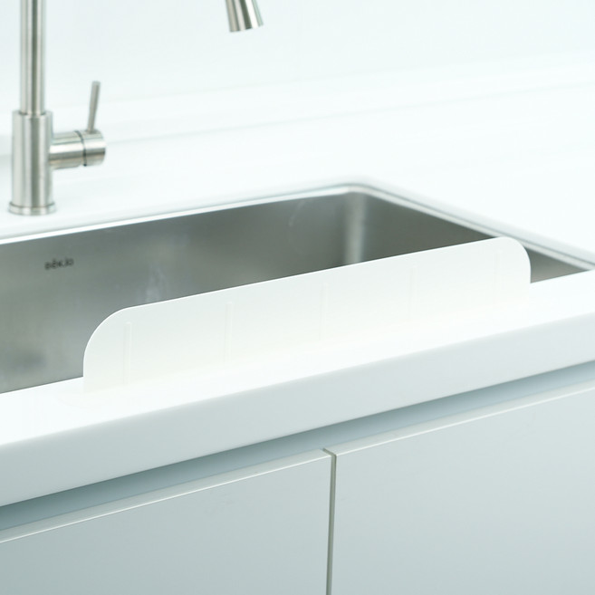 소노리떼 흡착력 가성비 끝판왕 싱크대 실리콘 물막이 제티 7 x 48.5 cm, 화이트, 1개