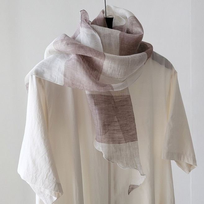 바비수 비오브 사각 체크 린넨 스카프