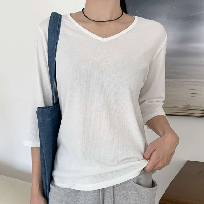 Lalaon 女款V領彈性羅紋八分袖T恤 26TSP3698
