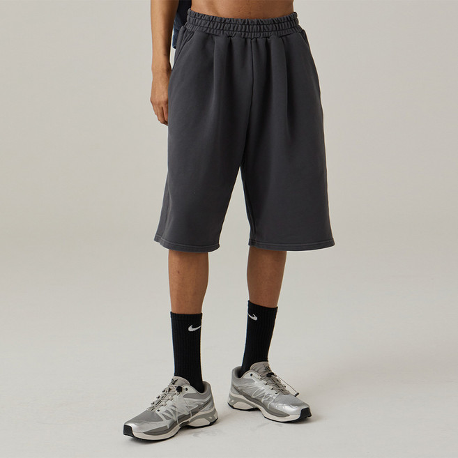 어반에이지 남녀공용 버뮤다 피그먼트 원턱 스웨트 숏 팬츠