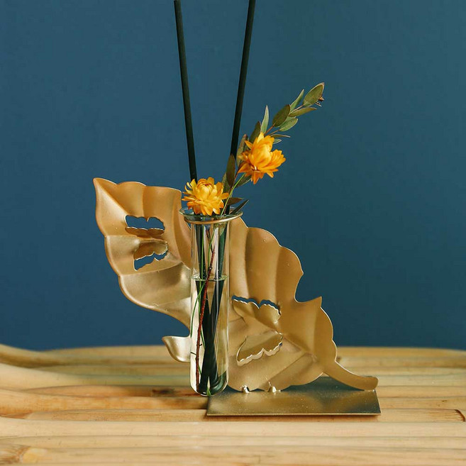 아스파시아 오브제 인테리어 화병, 금빛 숲 속의 나비