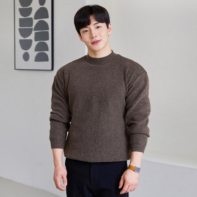 핵쿨남 남성용 어깨넓어보이는 머슬핏 반폴라 니트