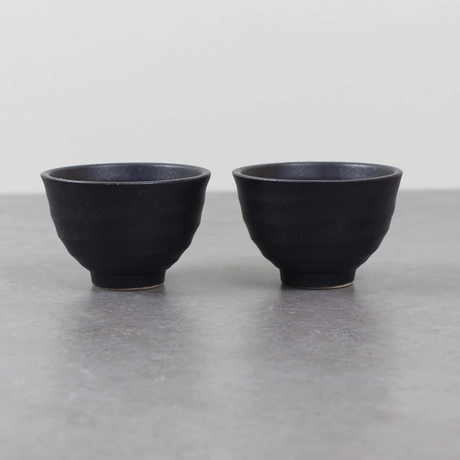 달소금 도자기 소주잔 전통주잔 골뱅이술잔, 블랙, 2개