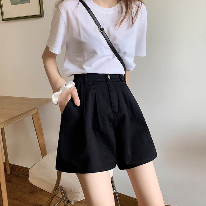 MEICHEL 女款Pla半細褶西裝短褲 10663