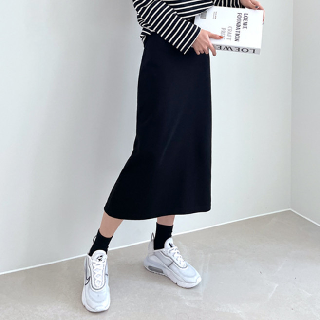 잘빠진 에이미 뒷트임 롱 밴딩 스커트