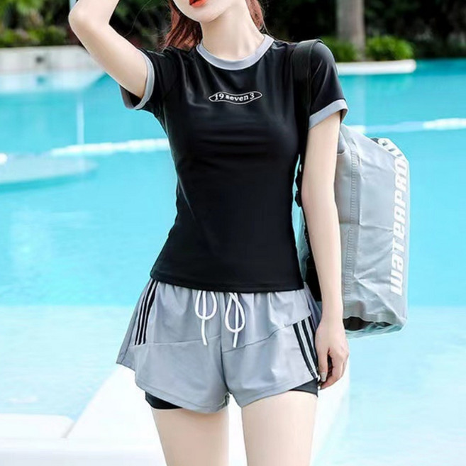 Rich Unni 女款短袖短褲泳裝套組, 黑色