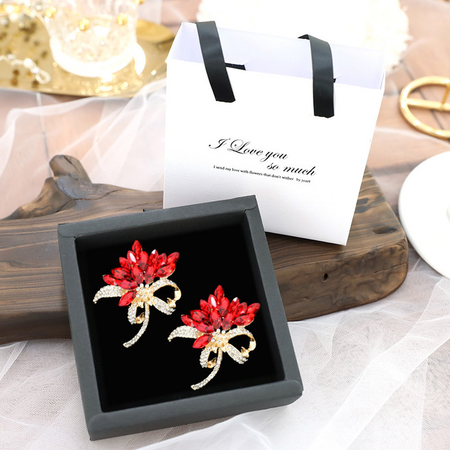 조아트 어버이날 스승의날 선물 카네이션 브로치 2p + 핸들 케이스 세트