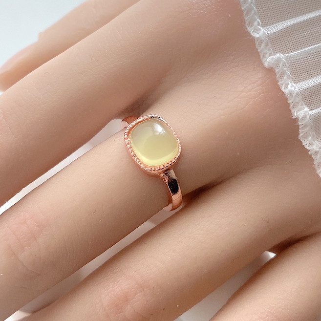 젤루나 여성용 빈티지 엔틱 스퀘어 컬러 포인트 옥반지 B-125