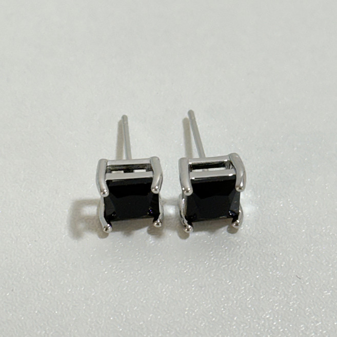 ENCLAIR 女款 18K 包金方塊耳釘 L