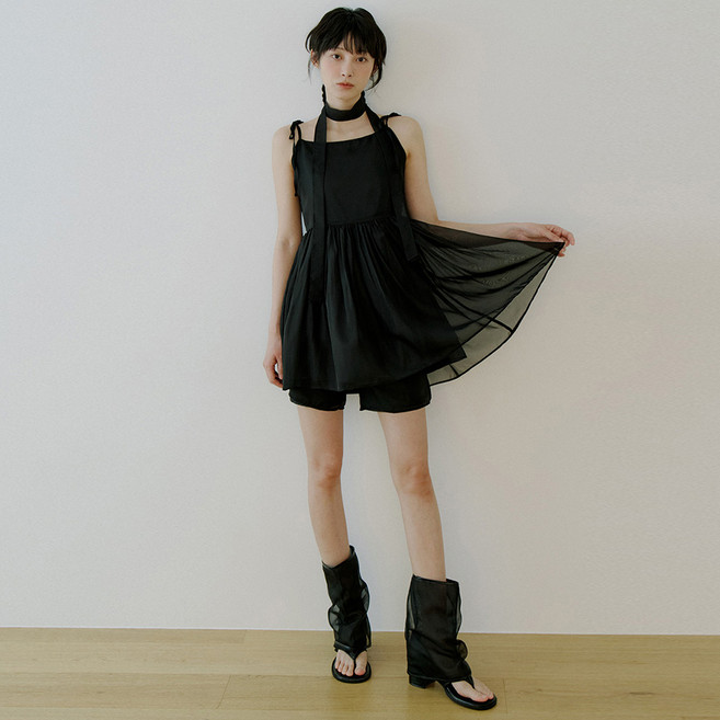 리올그 워이 타이 셋업 리본 플레어 미니 원피스 +이너바지