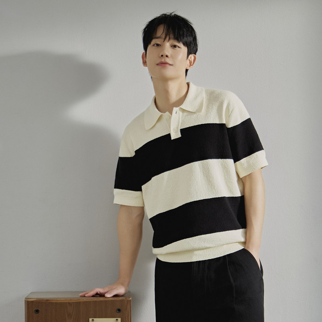 MIND BRIDGE 男款圈圈紗條紋領子中長版寬鬆短袖針織衫 MZKT3102