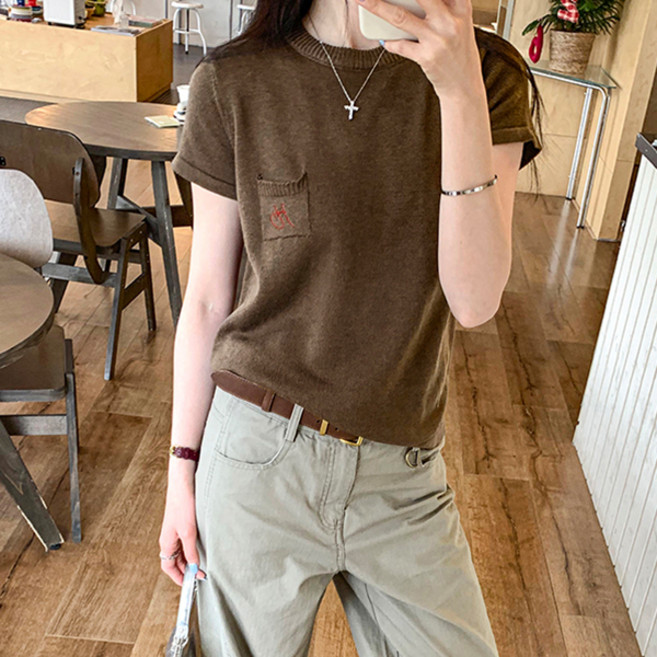 어썸풀 여성용 다엘세온 라운드 반팔 니트 A26SMKN022004