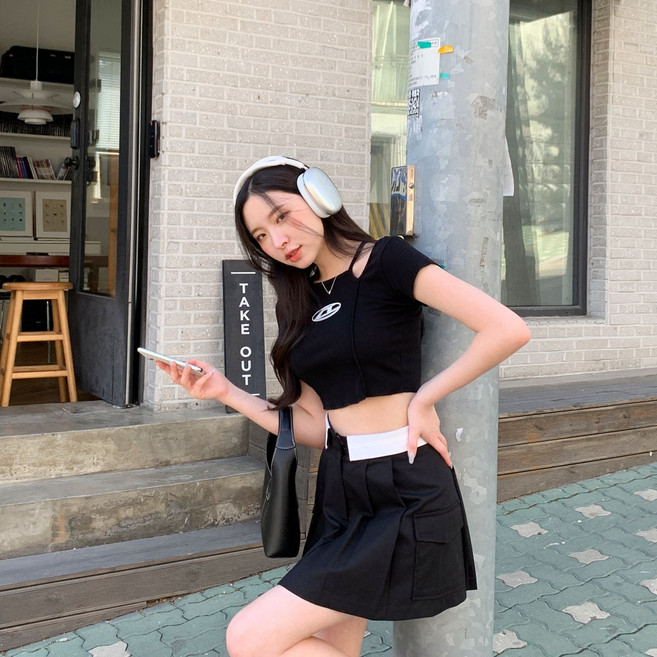 여성용 뷔데영 슬림핏 레터링 크롭 반팔 티셔츠 cpt12519k34