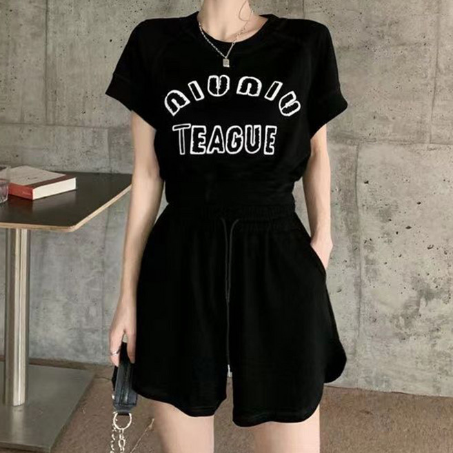 메이첼 유켈 숏 맨투맨 + 캐주얼 반바지 세트 10389