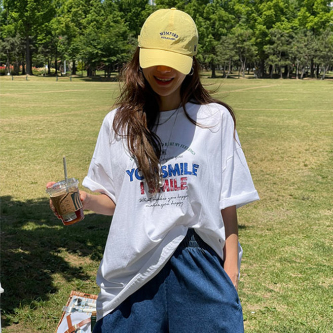 NANING9 女款Smenbo印花寬鬆T恤