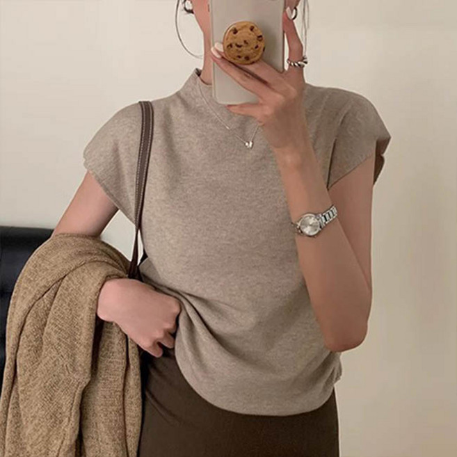 앤드스타일 여성용 소프트캡슬리브 하이넥 니트 262225