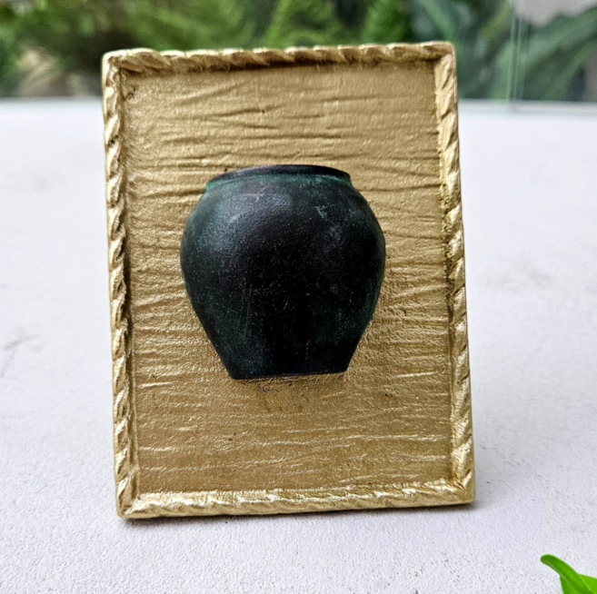 쿠칭아일랜드 미니 부자 달항아리 액자 핸드메이드 황동주물, 골드