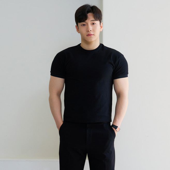 핵쿨남 남성용 어깨 넓어보이는 머슬핏 밴딩버전 반팔 티셔츠